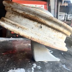 Original 1933/34 Ford Model A Dealer Display, Original 17 Inch Wire Wheel Stand