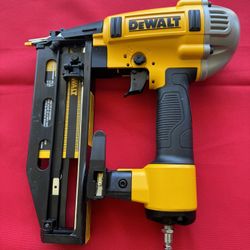 Dewalt 16 Gauge Finish Nailer
