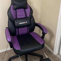 PURPLE GAMING/OFFICE CHAIR with footrest and recline