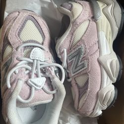 Toddler new Balances Size 6c