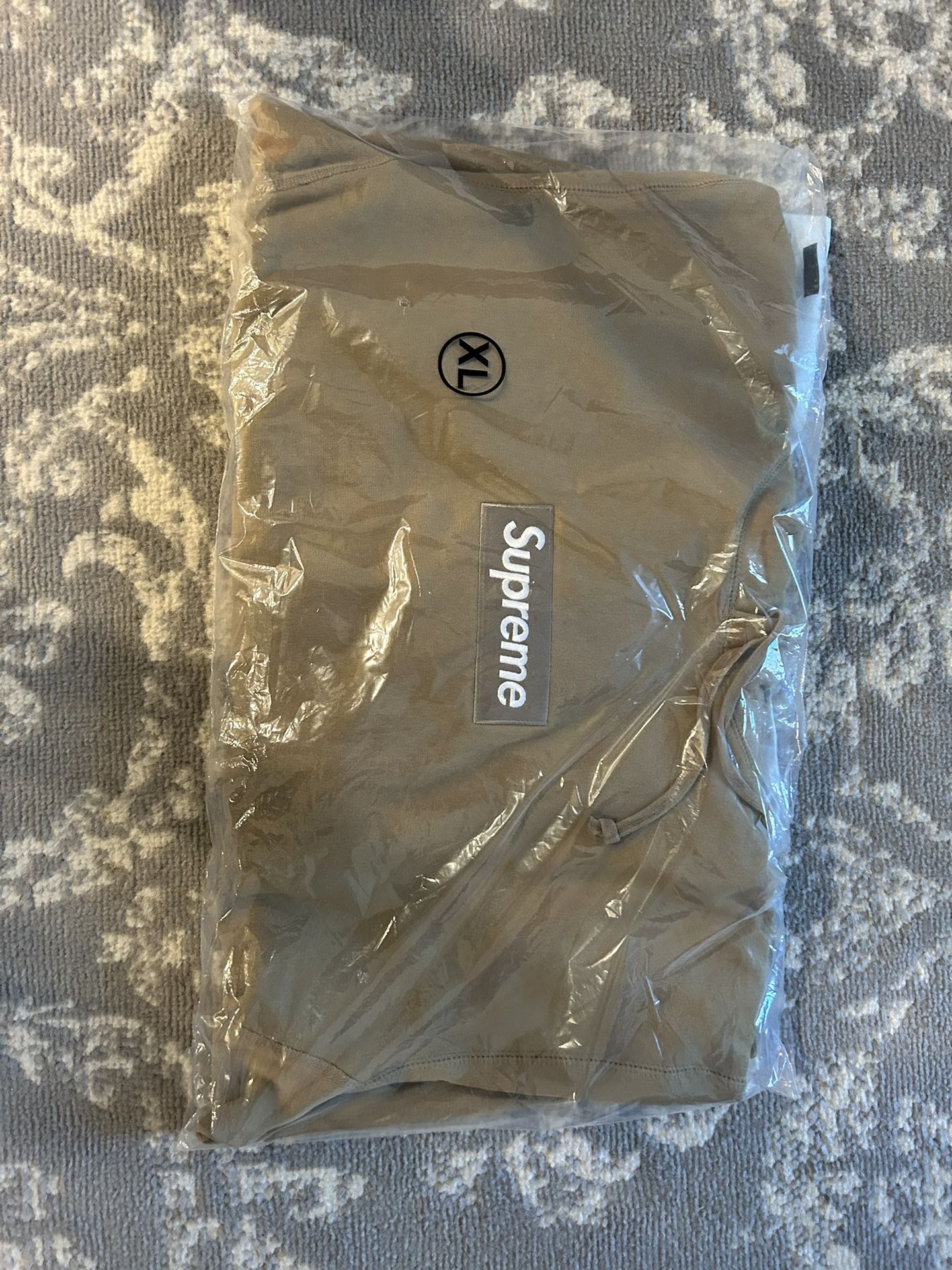 Supreme Box Logo Sweater XL