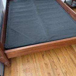 Queen Size Mattress Pad /box Spring 