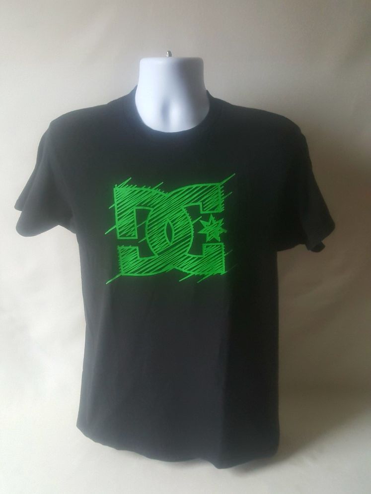 D.C.SHOE Co. Mens black short sleeve t-shirt size M