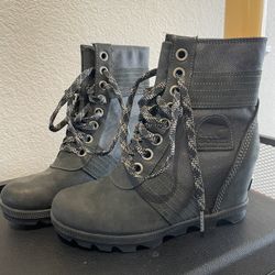 Sorel Women’s Booties