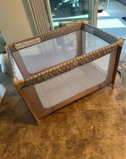 Dream On Me Zodiak Portable Playard
