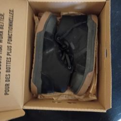 Keen Utility Mens Kenton Mid Work Shoe Carbon Toe Size 10