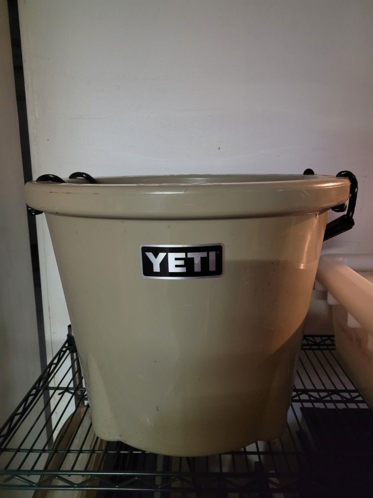 Yeti Cooler Tub
