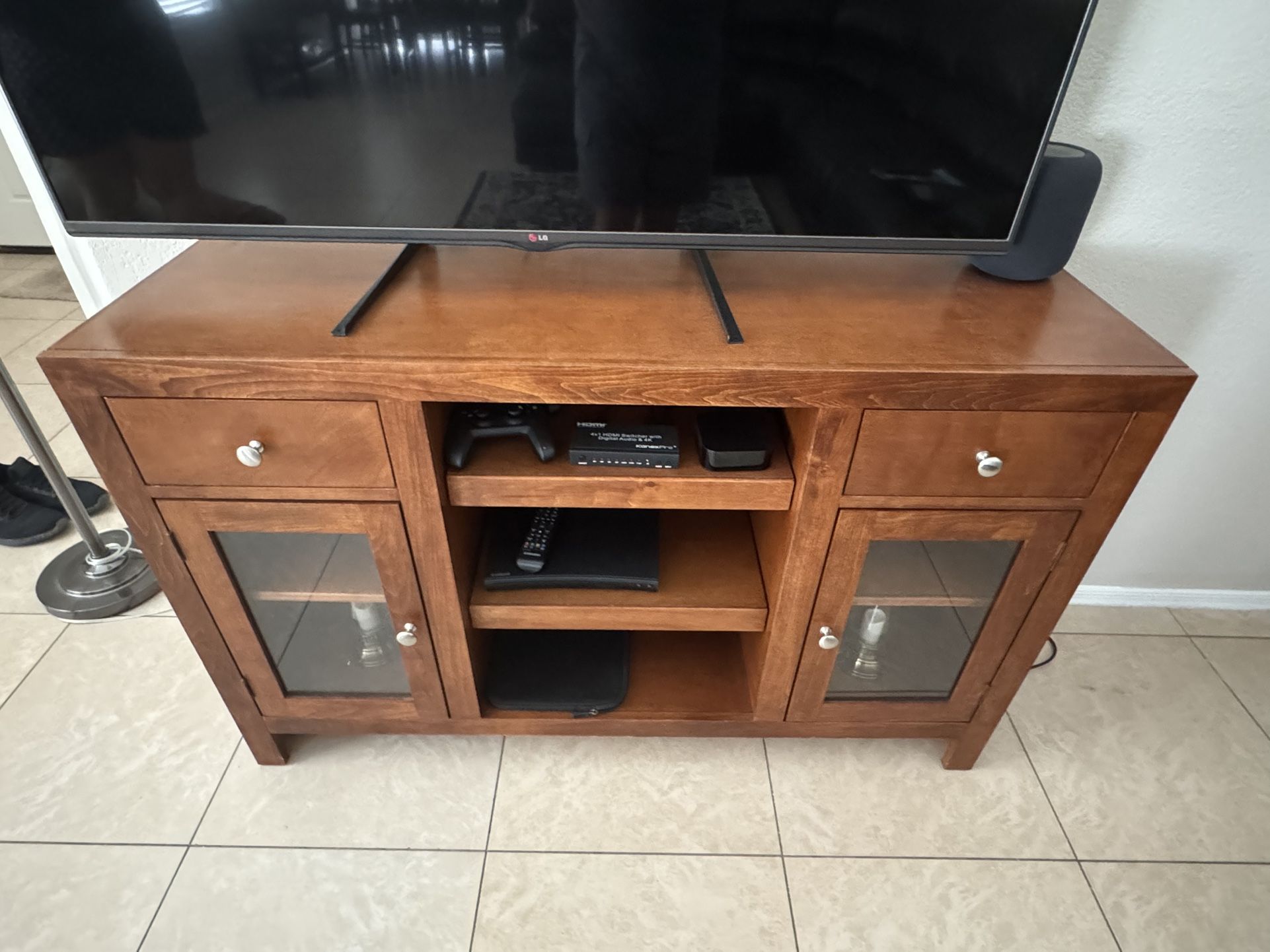 TV Cabinet