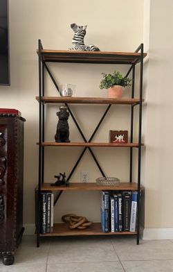 Modern 5-tier bookshelf