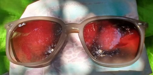 $70 Ray-Ban RB4362 Beige/Light Brown Sunglasses