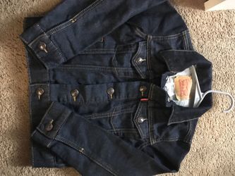 Unisex Levi jean jacket size 5-6
