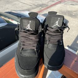 Black Cats Jordan 4 