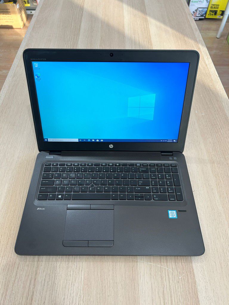 HP ZBook 15u G3 Core i5-6200u 2.3Ghz 8GB RAM 256GB M2 SATA Windows 10 Fully Functional