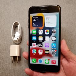 iPhone 8 Plus - UNLOCKED - Like New 