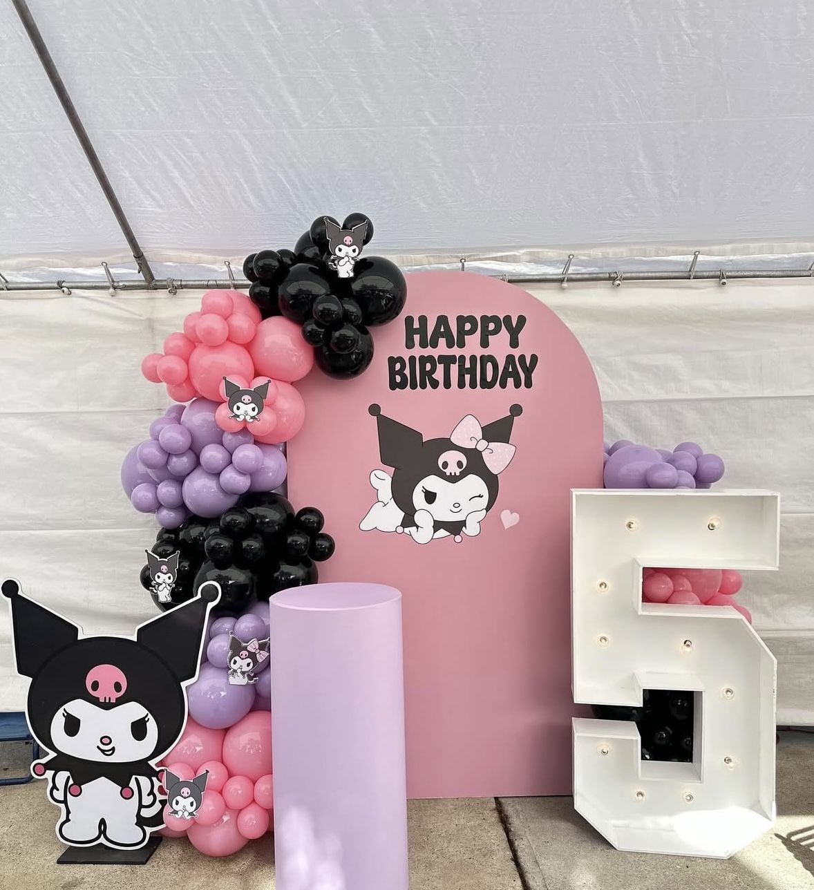 Kuromi Balloon Garland $250