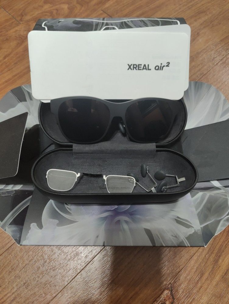 Xreal air2 AR Glasses