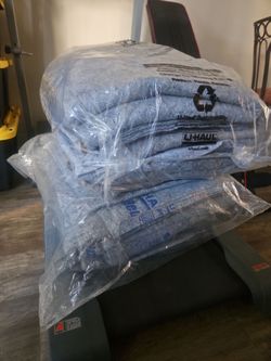 U-Haul Moving Blankets Pads Bundle