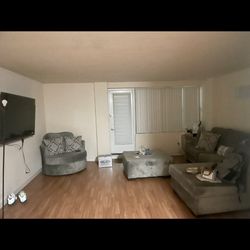 Grey Sectional With Ottoman & Chair 