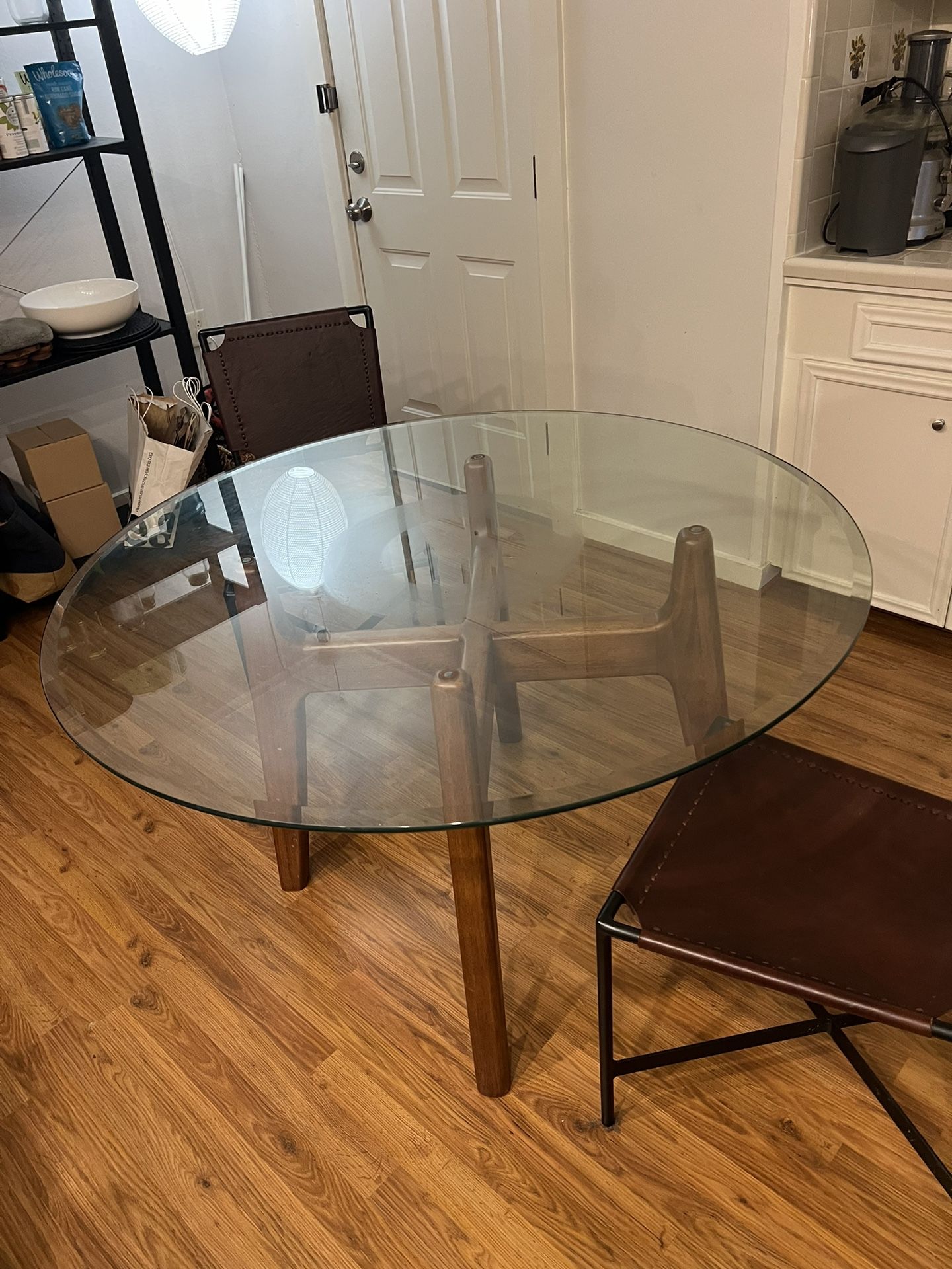 Crate & Barrel Tate 48” Round Dining Table And Chairs