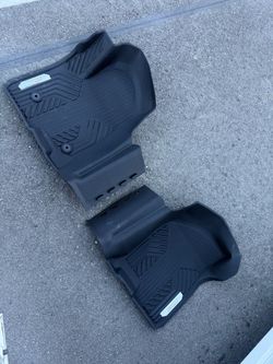 Chevrolet Silverado Z71 Rubber Mats with Middle connector