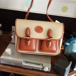 Dooney & Bourke Cross Body Bag