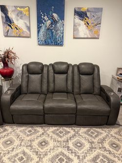 Recliner couch