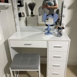 Vanity Makeup