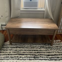 Lift top coffee table