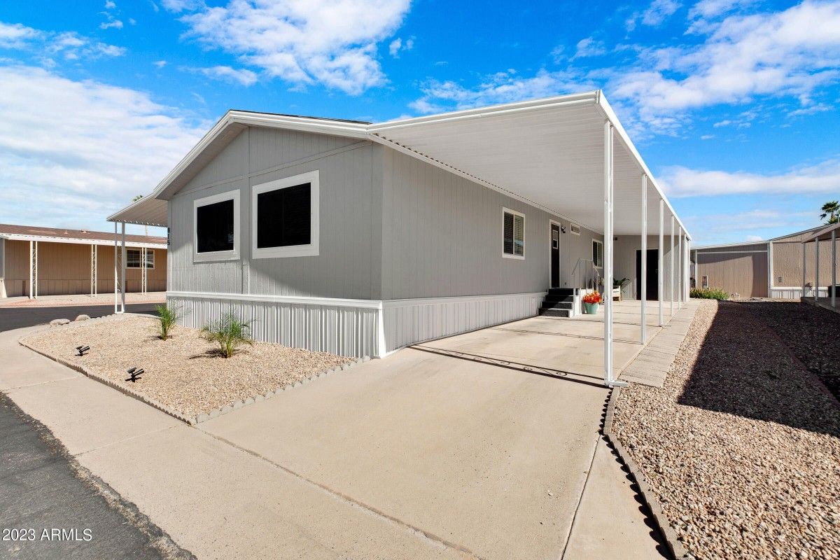 ALUMINUM AWNING 10 X 54