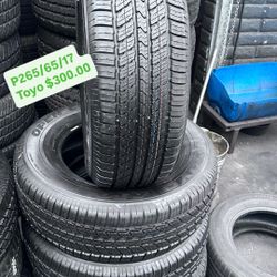 265/65/17 Toyo Semi New With All Four Semi New Tires 95% Tread Life 