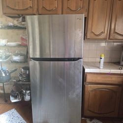 LG Fridge For Sale
