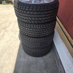 BMW 325i Wheels & Tires