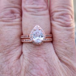 Pear Shaped Wedding Set... S8