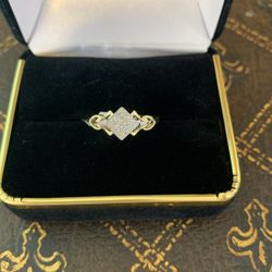 10K Y GOLD DIAMOND RING