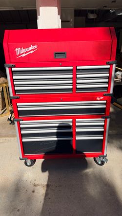 Milwaukee 41” High-Capacity Industrial 18-Drawer Steel Storage Chest & Cabinet, model family 48-22-8547 / 48-22-8548