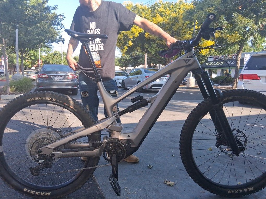 Yt Full Suspension Bike.