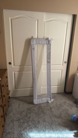 Toddler bed rail