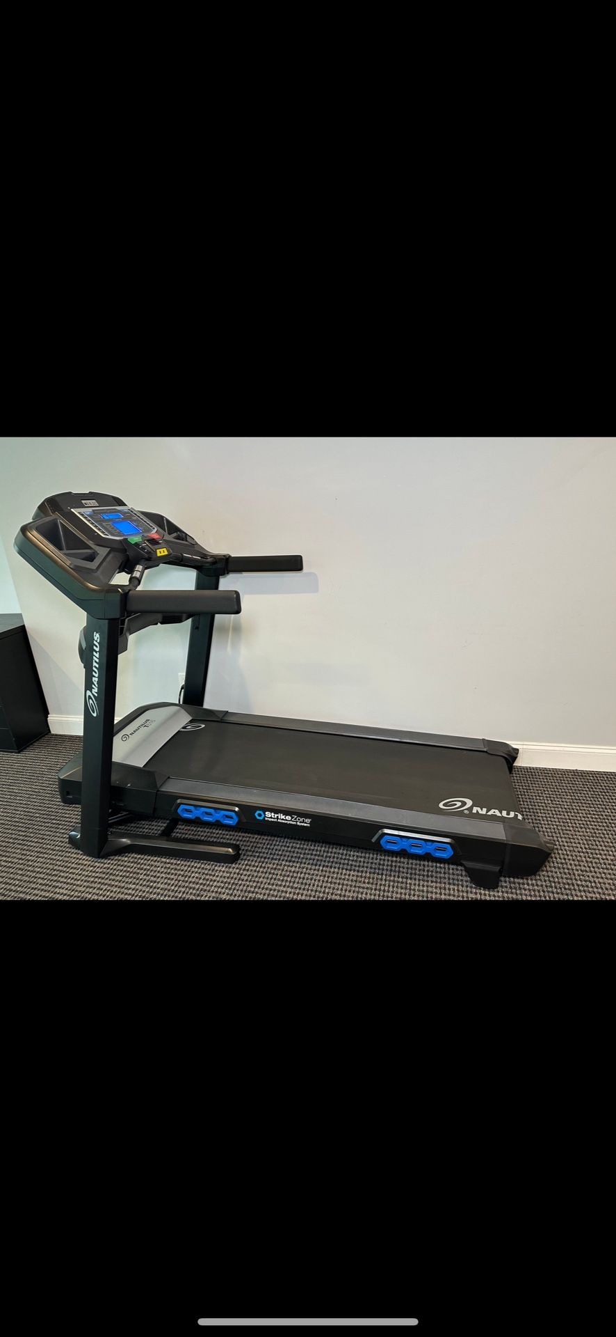 Treadmill Nautilus T616 - Excellent Condition