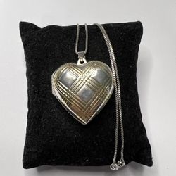 925 Sterling Silver Puff Heart Locket Pendant necklace size 18”
