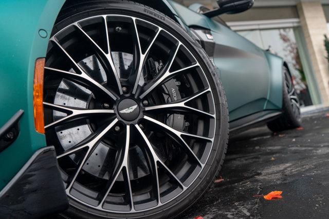 2022 Aston Martin Vantage