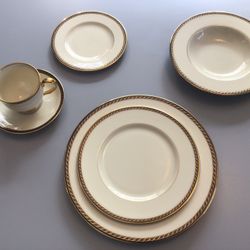Lenox Bone China Tyler Pattern, Service For 12, Excellent Condition 