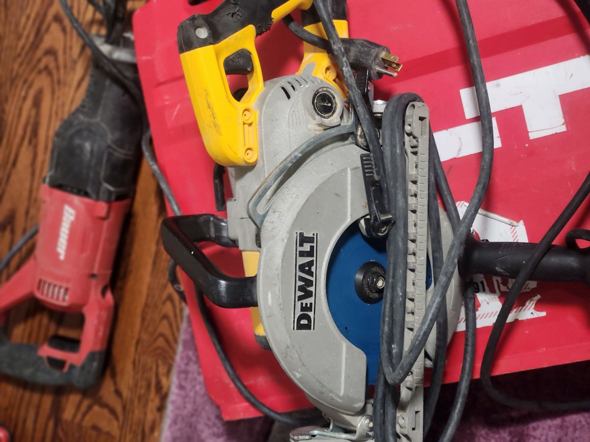 Dewalt Circular Saw