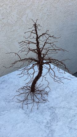 Wire sculpture