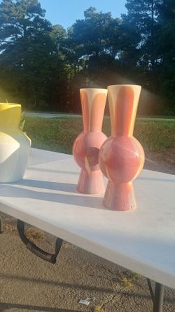 New table top vases 20 dollar's each or 30 for the set