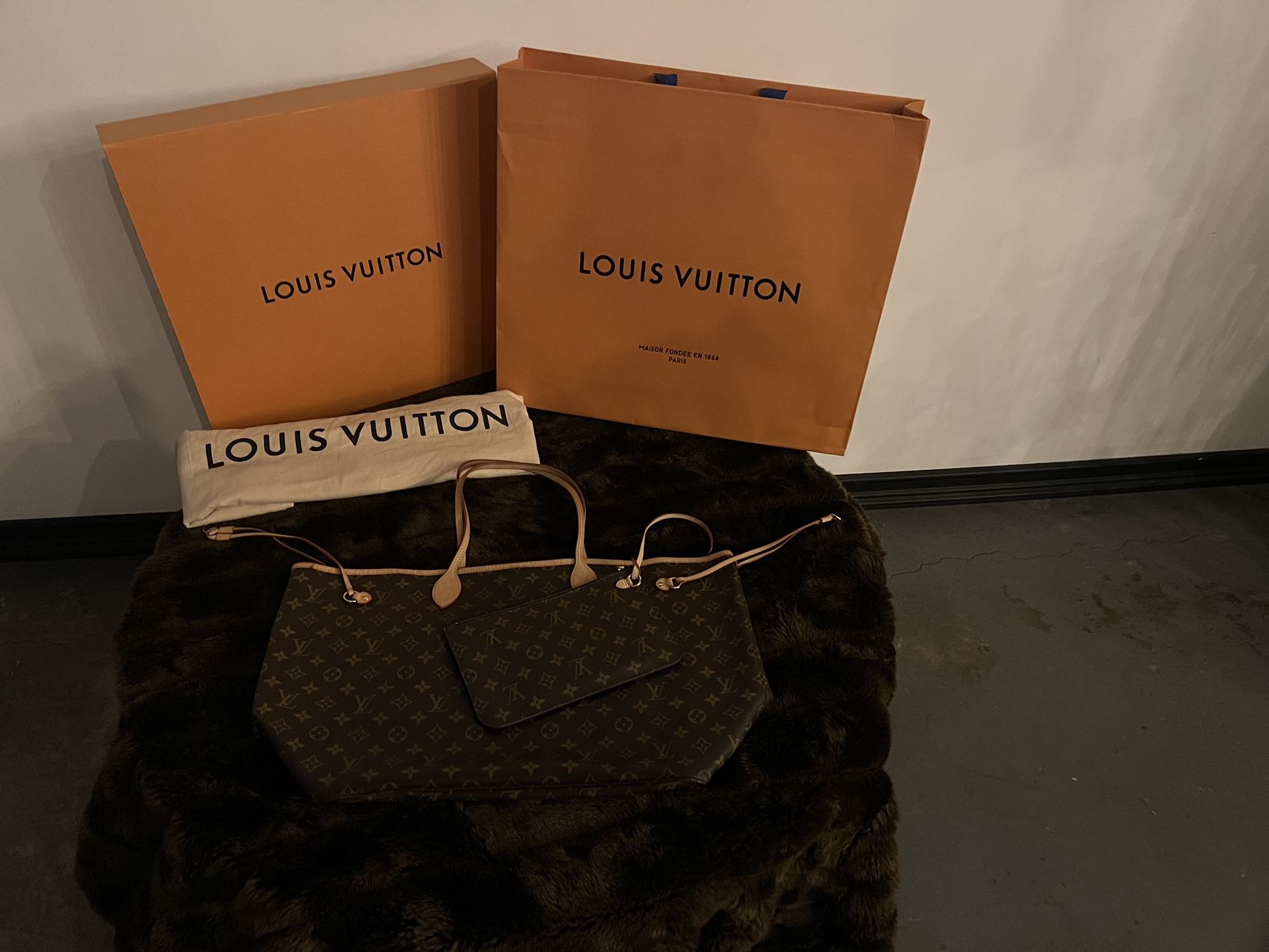 Louis Vuitton Neverfull GM.