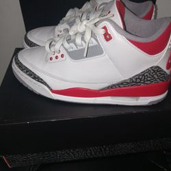 Air Jordan 3 Retro Fire Red  Men Size 9