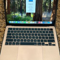 MacBook Air 2024 M3 13 Inch 512 GB  16GB RAM 