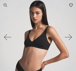 SKIMS BRA