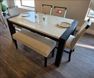 Brand New! 6pc Marble Dining Room Set
Take it home with only $49Down
Hablamos Español Y Ofrecemos🙋
