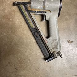 Senco Finishing Nail Gun